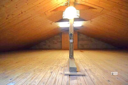 Großer gedämmter Dachboden - 