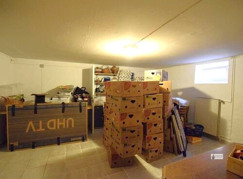 Lagerraum Nr. 2 mit Heizkörper - 