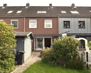 Solides Reihenmittelhaus Ideal für Familie mit 4 Personen auch für Home Office +EBK +Garage +Garten - Bremen