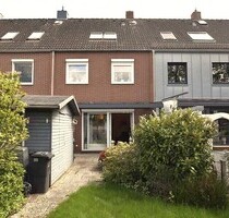 Solides Reihenmittelhaus Ideal für Familie mit 4 Personen auch für Home Office +EBK +Garage +Garten - Bremen