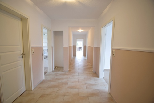Blick in den Flur - 3 Zimmer Etagenwohnung in Affinghausen