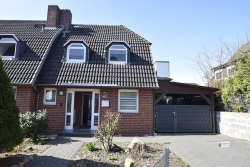 Ostseite mit Carport - 4 Zimmer Reihenendhaus zum Kaufen in Syke