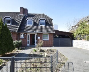 Kleines REH in ruhiger Lage + Carport + Garten + Rollläden sucht neuen Eigentümer - Syke