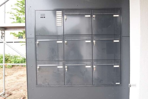 Briefkasten- und Klingelanlage - 