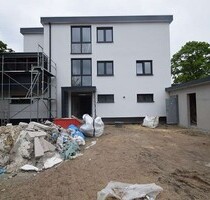 Neubau zum 1.7.2026 Hoch moderne Penthouse-Wohnung Rollläden+Stellplatz+Dachterrasse ohne Küche - Weyhe Leeste
