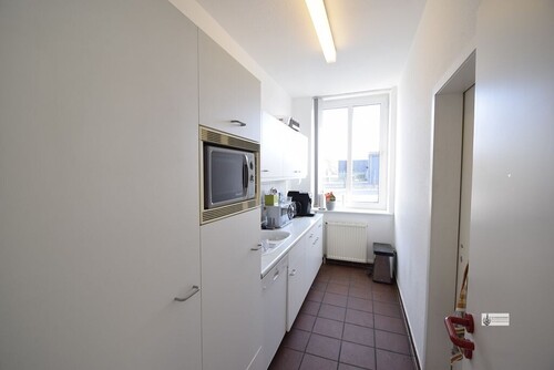 k-Küchenzeile im EG für Mitarbeiter - 