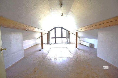 Dachboden mit ehemaligem Durchbruch ins Wohnzimmer - 