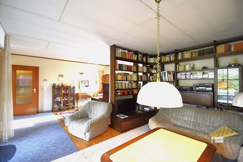 k-Wohnzimmer mit Raumteiler - 