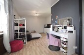 5 Wohnzimmer in der Einliegerwohnung - 