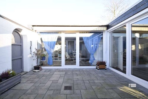 12 Atrium mit Markise - 