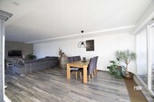 8 Blick ins Wohnzimmer - 