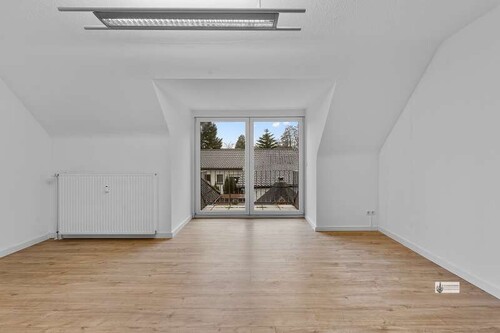 OG Büroraum 3 mit Balkon - 