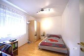 k-Schlafzimmer im EG - 