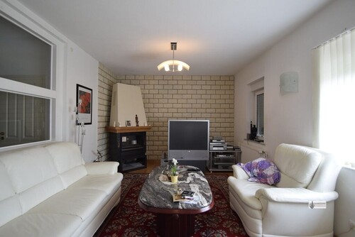 k-Wohnzimmer mit Elektrokamin - 