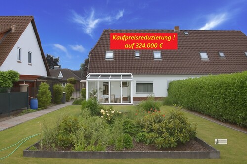 Titelfoto mit Kaufpreisreduzierung - Großes modernisiertes EFH + EBK + Wintergarten + 3 Bäder mit 2 Stellplätzen vor dem Haus