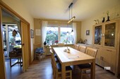Esszimmer mit Zugang zum Wohnzimmer - 