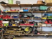 Regalsystem mit Ersatzteillager - 