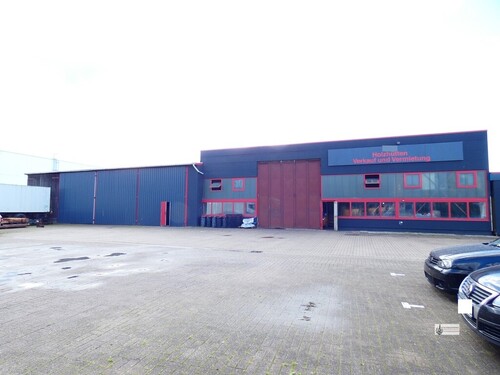 Ansicht des Gebäudeensembles - 300 m² Halle mit 1.000 m² Freifläche im Gewerbegebiet Hoya