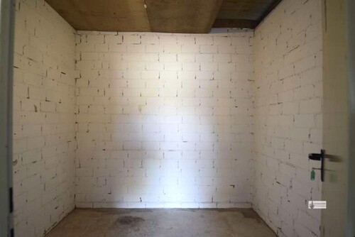 Abstellraum hinter der Garage - 