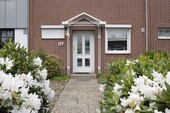 überdachter Hauseingang - Reihenhaus mit 155,00 m&sup2; in Bremen zum Kaufen