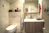 Badezimmer mit Dusche - 