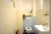 Toilette im OG neben dem Schlafzimmer - 