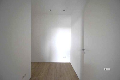 7 Blick in den Wohnungsflur - 