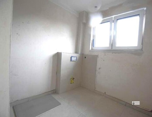 7 Blick ins Badezimmer - 