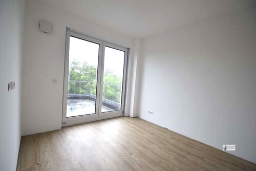 7 Schlafzimmer 2 mit Vinylboden - 