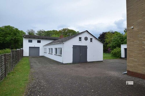 Doppelhalle mit großen Toren - Lagerhaus in Stuhr / Seckenhausen zur Miete