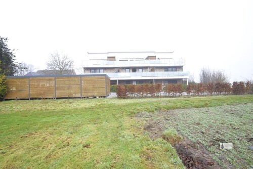 Südseite mit Carports - 2 Zimmer Etagenwohnung in Weyhe
