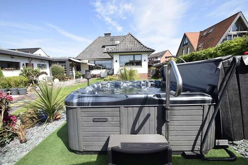 Whirlpool im Garten - 