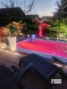 Pool mit stimmungsvoller Beleuchtung - Einfamilienhaus mit 122,50 m&sup2; in Syke zum Kaufen