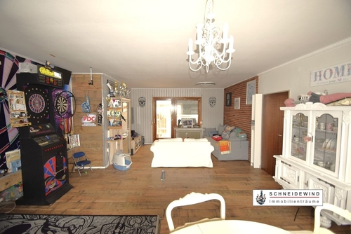 k-Großes Wohnzimmer mit Zugang in den Wintergarten - 