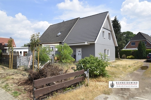k-Links Altbestand - rechts Neubau - 