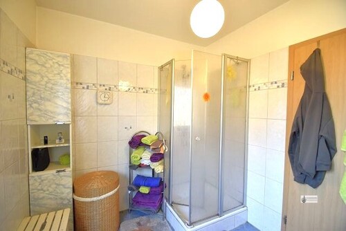 Dusche im Bad - 