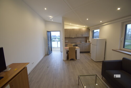 Blick zur Einbauküche - 