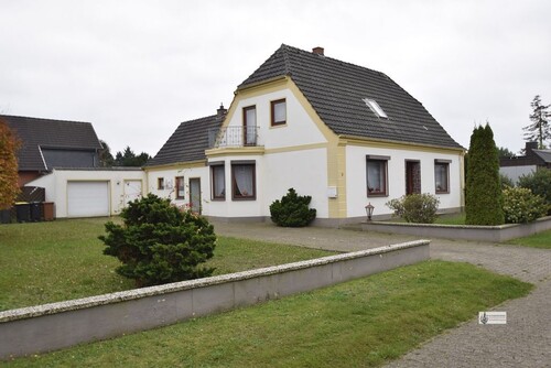 k-Haus mit Garagenzufahrt - 5 Zimmer Einfamilienhaus zum Kaufen in Weyhe / Lahausen