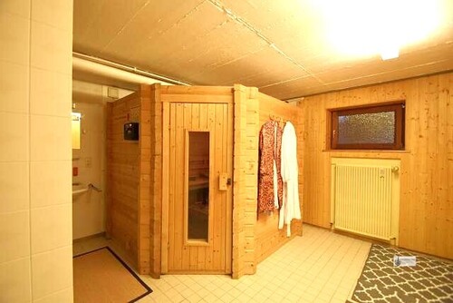 Kellerraum 3 mit Sauna - 