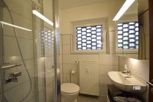 Bad mit Dusche in der ELW - 