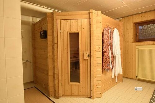 Sauna mit Dusche - 