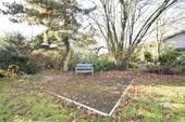 k-Kleine Terrasse im Garten - 