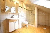 k-Bad im OG mit Dusche - 