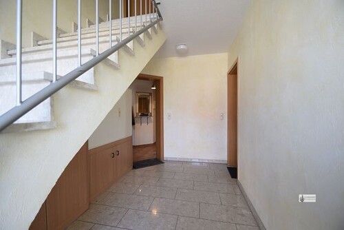 Blick in den Hausflur - 2 Zimmer Erdgeschoßwohnung zum Kaufen in Syke