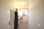 Blick ins Badezimmer - 