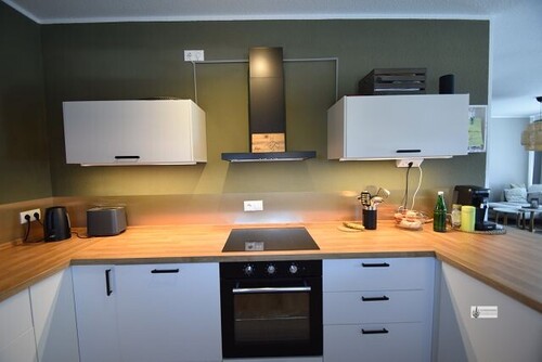 Mittelblock mit Backofen und Ceranfeld - 