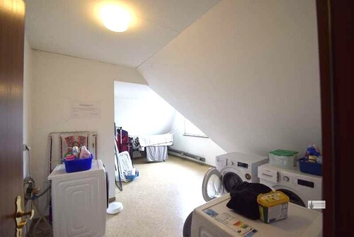 Waschcenter mit Trocknungsbereich - 