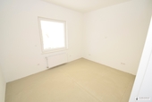 Blick ins Schlafzimmer 3 - 