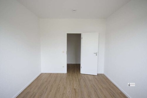 Schlafzimmer 1 mit Zimmertür - 