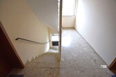Hausflur vor der Wohnung - Etagenwohnung mit 70,90 m&sup2; in Syke zur Miete